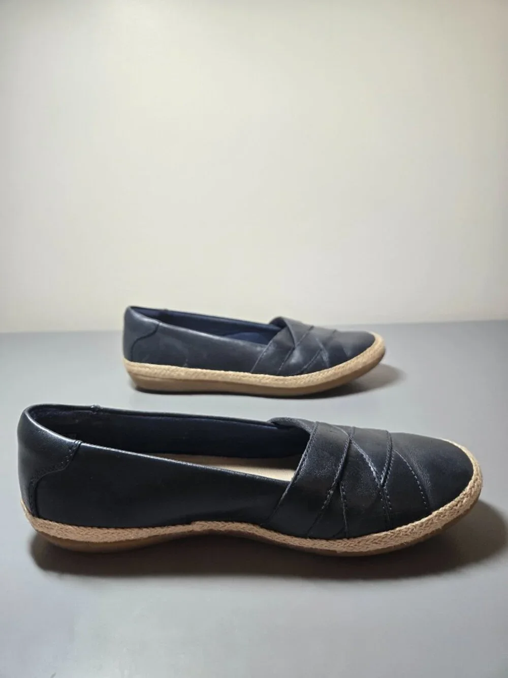 Clarks Collection Women's Danelly Shine Espadrille Navy Slip On Flats Size 8